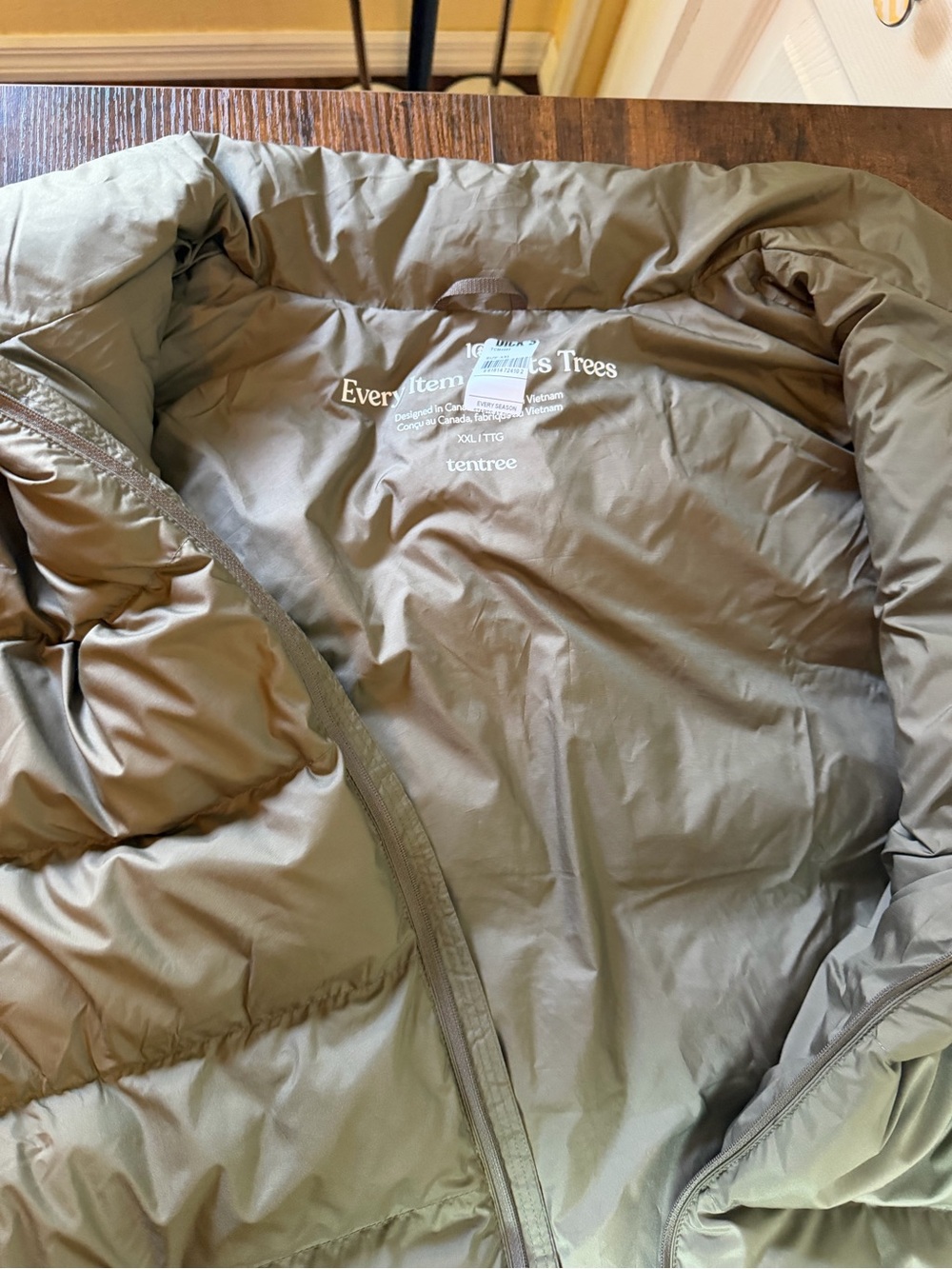 tentree Men's PrimaLoft Insulated Puffer Vest Olive Green Waterproof 2XL NWT - Picture 4 of 10